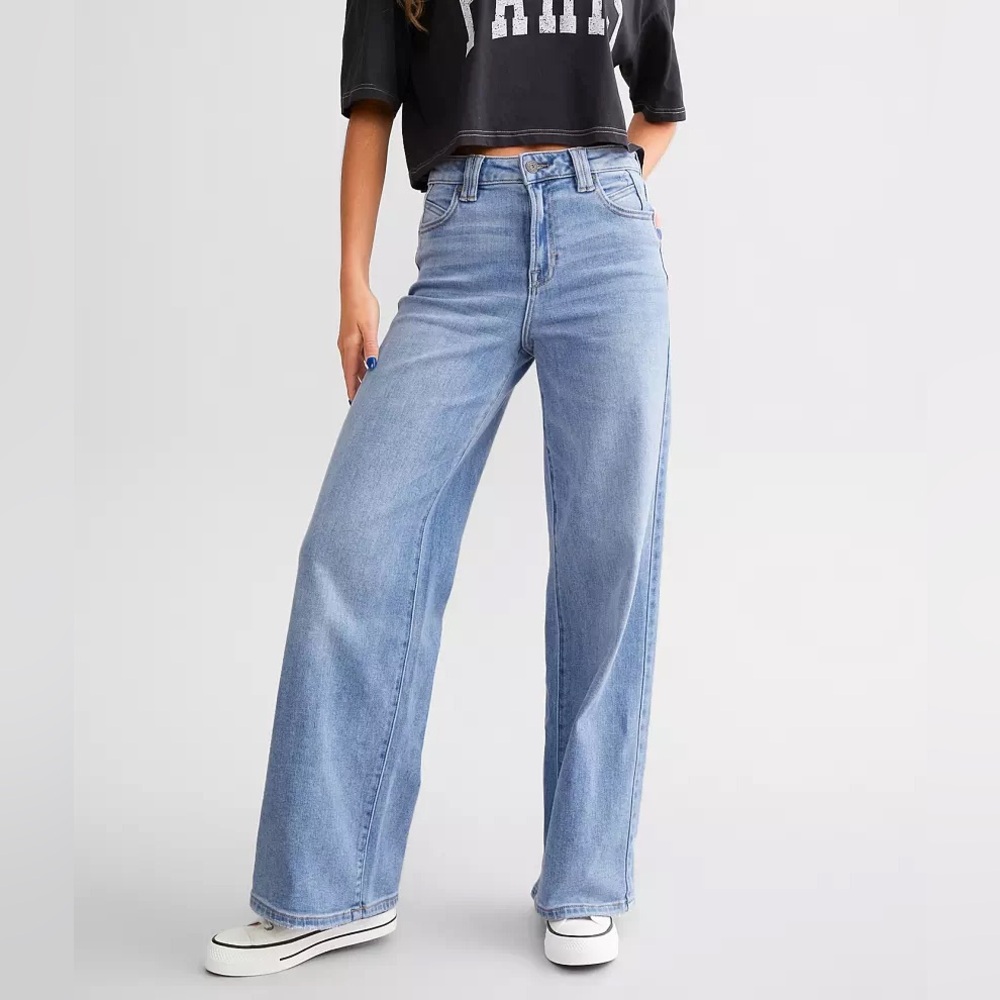 Light Blue Wide Leg Jeans - Women